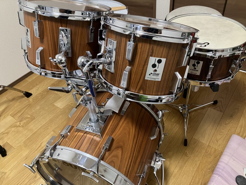 ドラムセットの画像